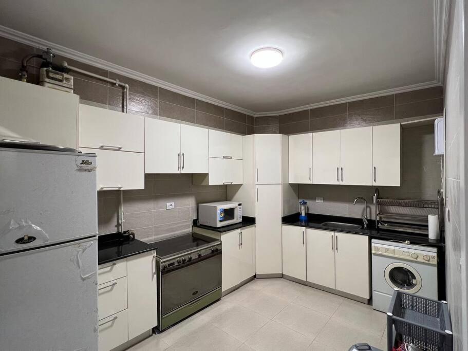 عائلية Apartment